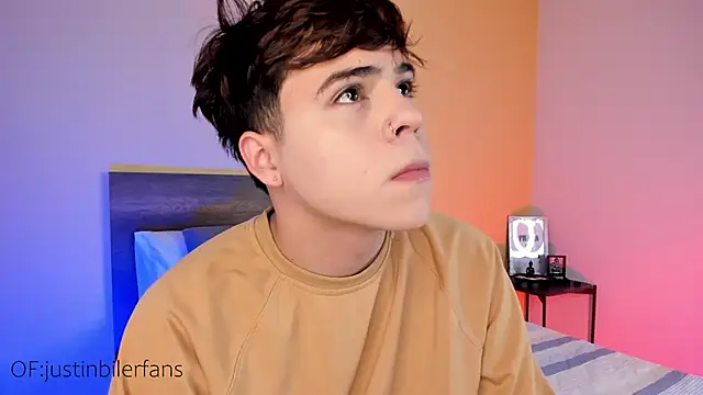 Snapshot of justinbiler chatting on 02/17/25, 12:38 justinbiler online show from 02/17/25, 12:38