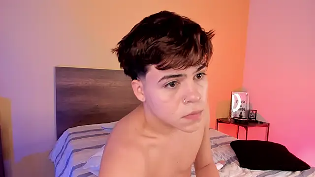 Snapshot of justinbiler chatting on 02/23/25, 12:27 justinbiler online show from 02/23/25, 12:27