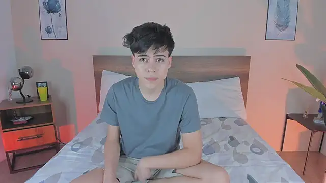 Snapshot of justinbiler chatting on 09/12/25, 12:38 justinbiler online show from 09/12/25, 12:38