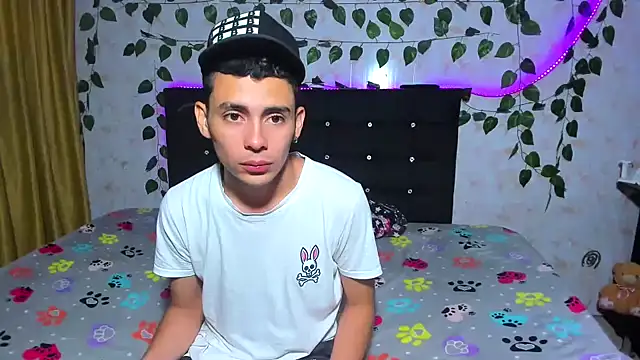 Alexander and Xiao online show from 12/06/24, 02:13