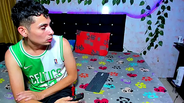 Alexander and Xiao online show from 01/05/25, 01:24