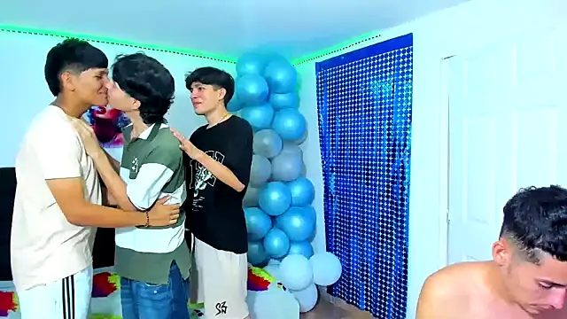 Alexander and Xiao online show from 03/17/25, 09:23