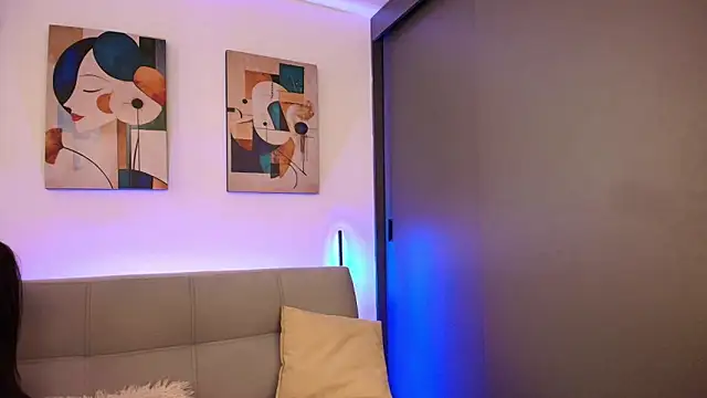 miaa saenz1 online show from 04/17/26, 03:09