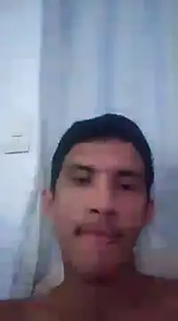 Snapshot of Guti_hazz chatting on 03/04/25, 02:06 Guti hazz online show from 03/04/25, 02:06