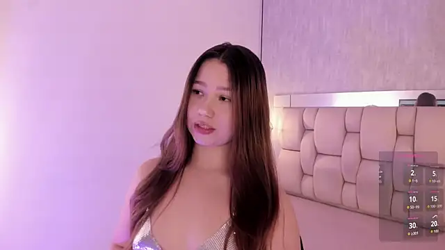 Roxie-Summers11 online show from 05/17/26, 01:07