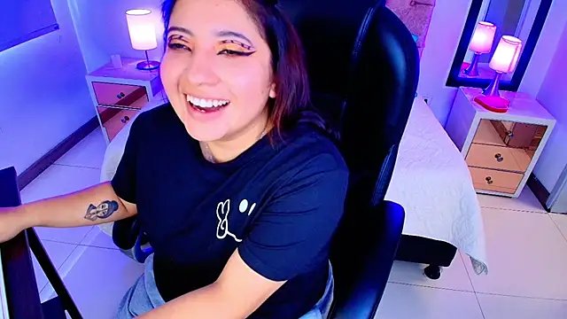 Emma monserrat online show from 11/14/25, 07:34