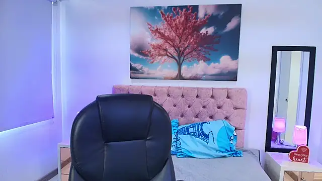 Emma monserrat online show from 01/09/26, 07:26