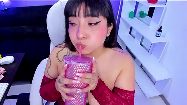 Emma monserrat online show from 05/27/26, 11:29