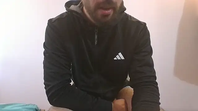 Snapshot of Turkboy_17 chatting on 03/09/25, 07:56 Turkboy 17 online show from 03/09/25, 07:56