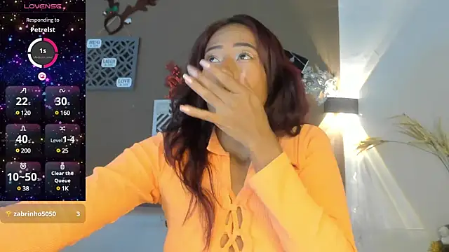 Snapshot of Scarlet_03 chatting on 12/29/24, 08:26 Scarlet 03 online show from 12/29/24, 08:26