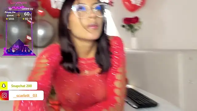 Snapshot of Scarlet_03 chatting on 02/11/25, 08:20 Scarlet 03 online show from 02/11/25, 08:20