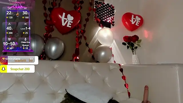 Snapshot of Scarlet_03 chatting on 02/11/25, 11:22 Scarlet 03 online show from 02/11/25, 11:22