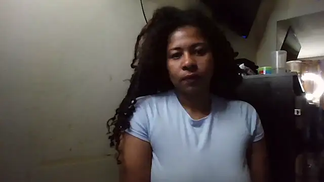 Snapshot of Ivon-09 chatting on 11/17/25, 11:27 Ivon-09 online show from 11/17/25, 11:27