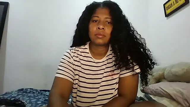 Snapshot of Ivon-09 chatting on 11/28/25, 10:29 Ivon-09 online show from 11/28/25, 10:29