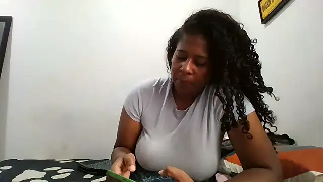 Ivon-09 online show from 02/06/26, 12:08