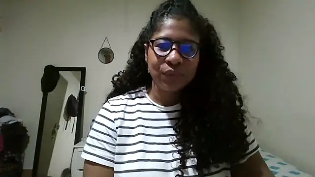 Ivon-09 online show from 04/24/26, 12:18