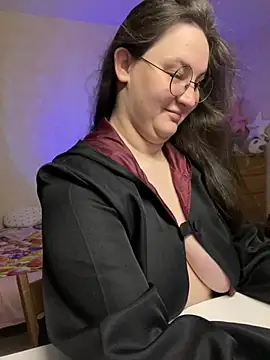 Snapshot of hungry1bunny chatting on 02/09/25, 05:22 hungry1bunny online show from 02/09/25, 05:22