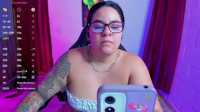 Sharon hils online show from 01/28/25, 04:30