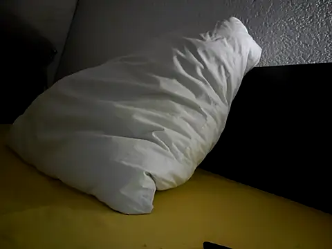 Snapshot of mr-k-quinn-x chatting on 12/06/24, 01:07 mr-k-quinn-x online show from 12/06/24, 01:07