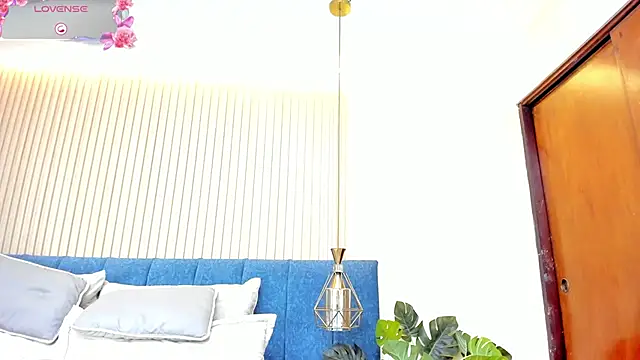 kathecute   online show from 05/15/26, 01:45