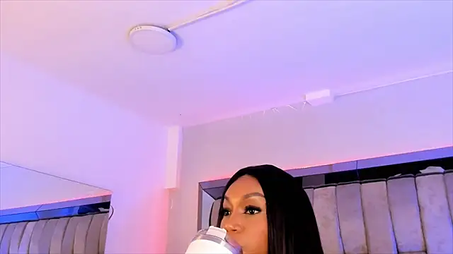 Snapshot of ChaynnaCooper chatting on 01/27/25, 02:57 ChaynnaCooper online show from 01/27/25, 02:57