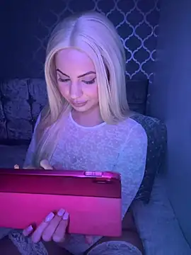 Snapshot of Lexy669 chatting on 01/19/25, 06:43 Lexy669 online show from 01/19/25, 06:43