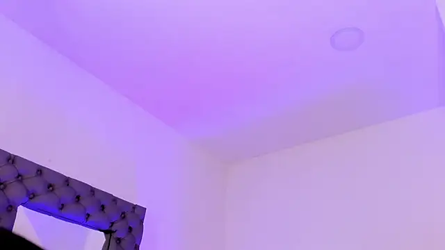 SamanthaFerrer   online show from 02/24/25, 07:41