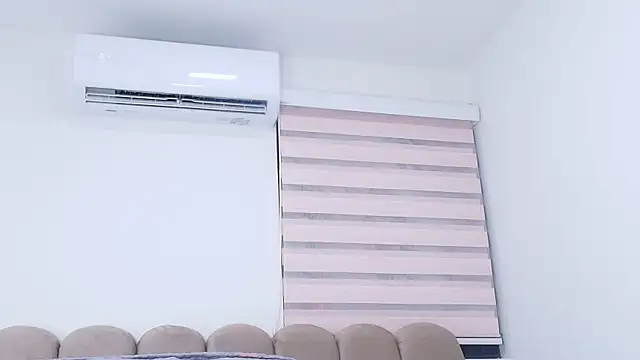 nicol f online show from 12/18/25, 03:01