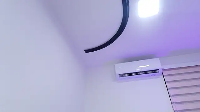 nicol f online show from 03/06/26, 03:14