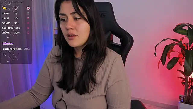 Snapshot of GretaX-X chatting on 02/17/26, 03:03 GretaX-X online show from 02/17/26, 03:03