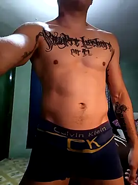 Snapshot of duromelopones chatting on 10/22/25, 10:20 duromelopones online show from 10/22/25, 10:20