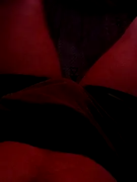 Snapshot of duromelopones chatting on 10/27/25, 12:20 duromelopones online show from 10/27/25, 12:20