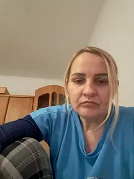 Malichkaanna30 online show from 12/20/24, 10:49