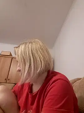 Malichkaanna30 online show from 12/21/24, 09:25