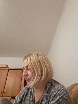 Malichkaanna30 online show from 12/27/24, 12:12