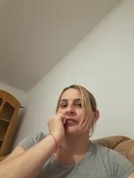 Malichkaanna30 online show from 02/05/25, 04:58