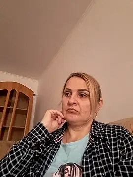 Malichkaanna30 online show from 02/13/25, 10:44