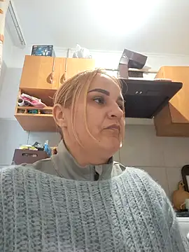 Malichkaanna30 online show from 10/12/25, 07:51