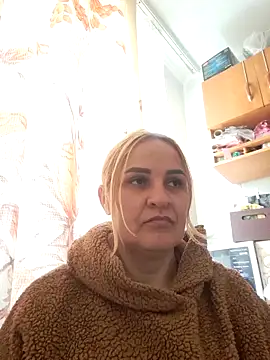 Malichkaanna30 online show from 10/25/25, 09:28