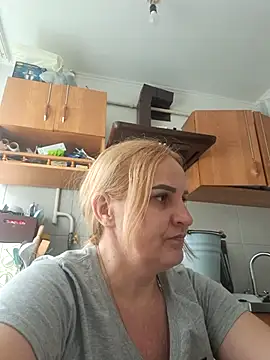 Malichkaanna30 online show from 04/14/26, 11:27