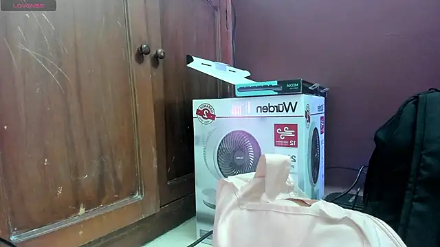 Snapshot of evely_coelloo chatting on 01/20/25, 07:57 evely coelloo online show from 01/20/25, 07:57