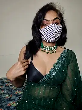 Snapshot of Raat_ki_rani_ chatting on 03/04/25, 06:07 Raat ki rani online show from 03/04/25, 06:07