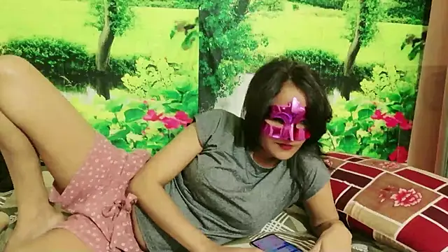 Snapshot of Raat_ki_rani_ chatting on 10/20/25, 09:21 Raat ki rani online show from 10/20/25, 09:21