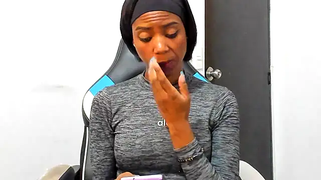 Kalua Brown online show from 04/21/26, 03:17