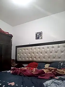 Snapshot of nahiarapalmer19 chatting on 01/03/25, 02:32 nahiarapalmer19 online show from 01/03/25, 02:32