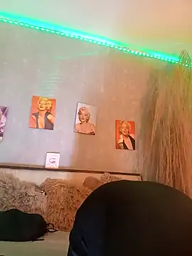 Snapshot of nahiarapalmer19 chatting on 01/10/25, 11:29 nahiarapalmer19 online show from 01/10/25, 11:29