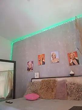 Snapshot of nahiarapalmer19 chatting on 10/25/25, 04:24 nahiarapalmer19 online show from 10/25/25, 04:24