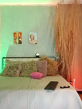 nahiarapalmer19 online show from 02/01/26, 05:44