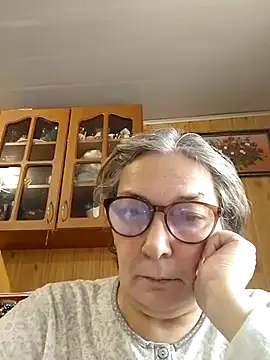 IrinaSweet54 online show from 12/18/24, 10:30