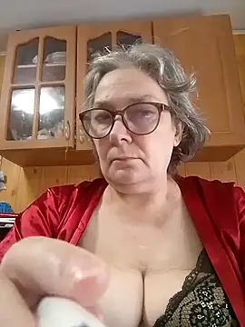 IrinaSweet54 online show from 06/05/26, 08:09